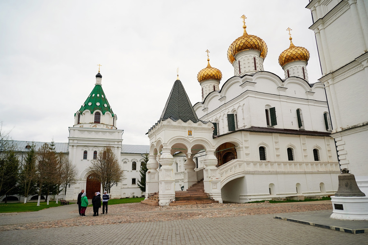 мимоходом монастырь Ипатьевский