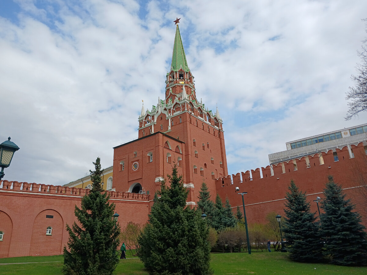 Галерея А.Шилова, Кремль и Красная площадь, ГУМ - воскресная прогулка по  Москве | Собираем на квартиру | Дзен