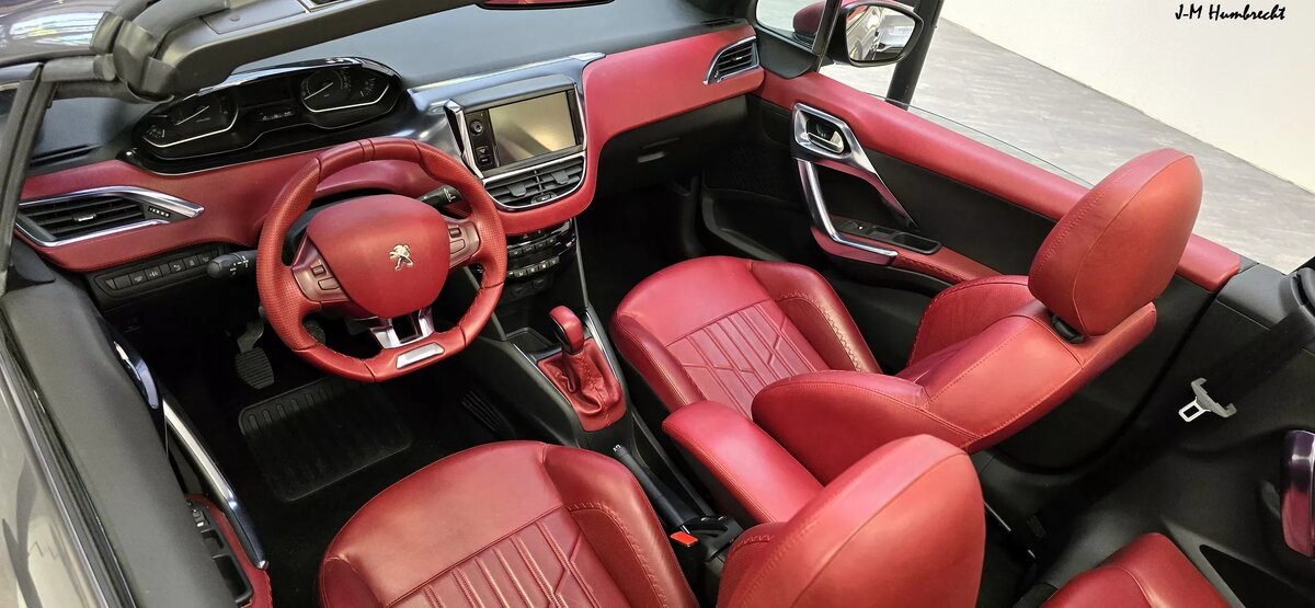    Musee De L’Aventure Peugeot