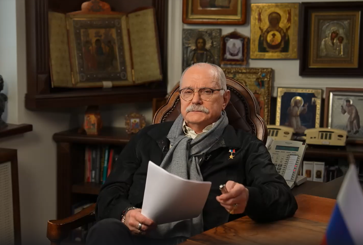 Обзор выпуска "Есть ли у преступления наказание?" программы "Бесогон" Никиты Михалкова