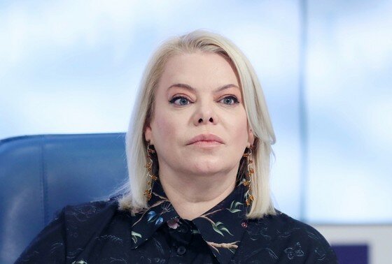    Яна Поплавская