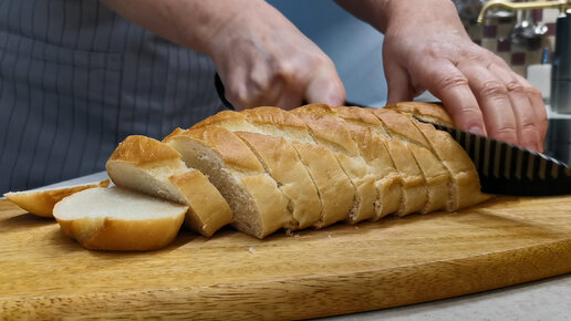 Беру самый простой батон, даже не верится. Мои фирменные невероятно вкусные сухарики из самого дешевого хлеба