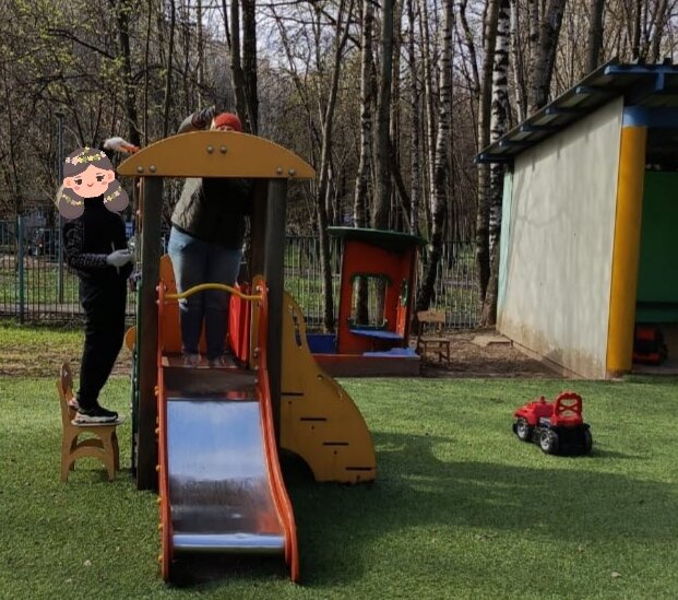 Издалека не такая уж и огромная