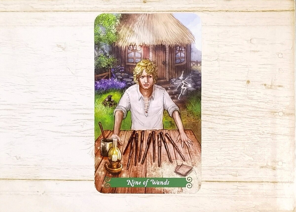 Аркан "Девятка Жезлов". "Таро Зеленой Ведьмы".