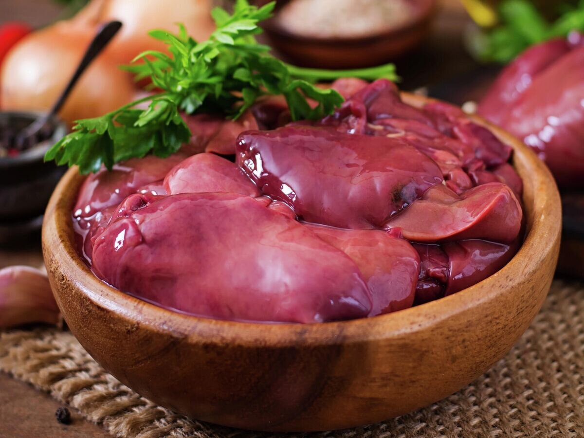    Куриная печень© Фото : Freepik / timolina