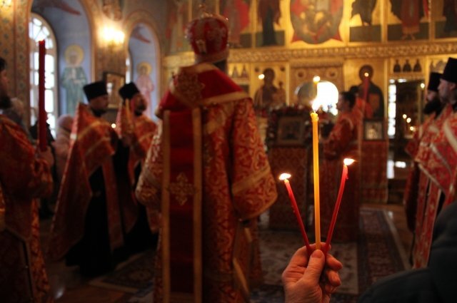    Когда наступает Пасха — в полночь или утром?