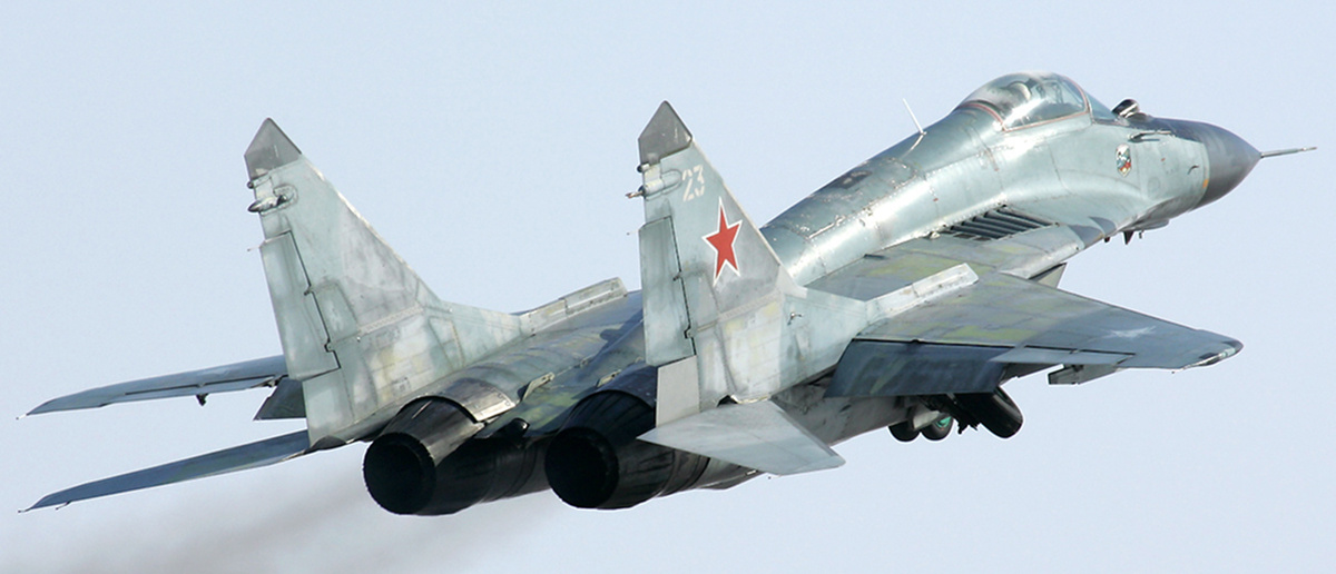 Так выглядит МиГ-29 после 18 лет эксплуатации – краска изношена до голого дюраля