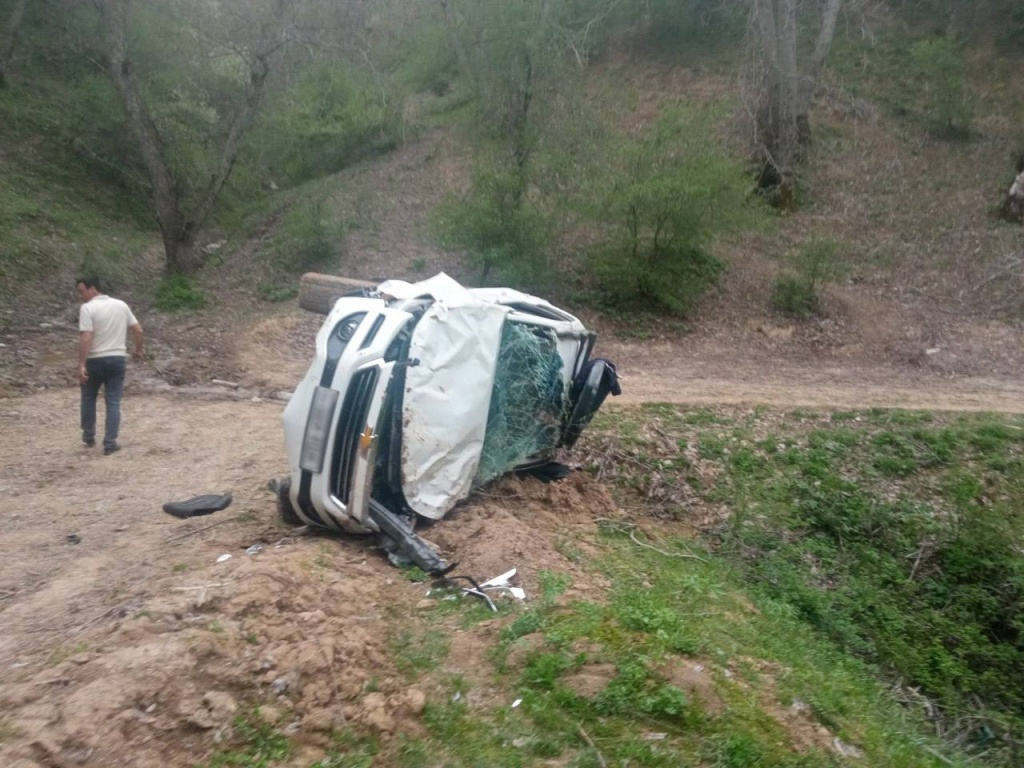 В Бостанлыке автомобиль разбился, упав с обрыва | Новости Узбекистана  Podrobno.uz | Дзен