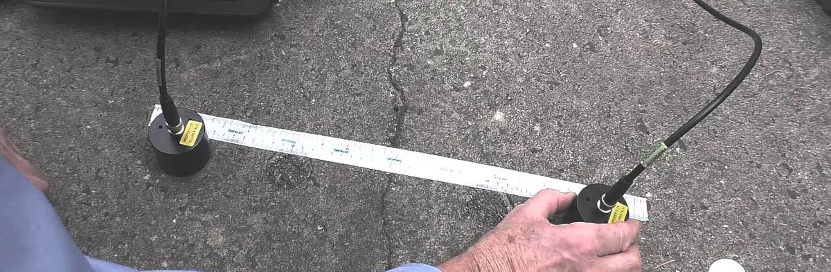 Измерение глубины трещины. Пульсаром фото не нашел - только поверхностным. Сделаю на объекте - заменю