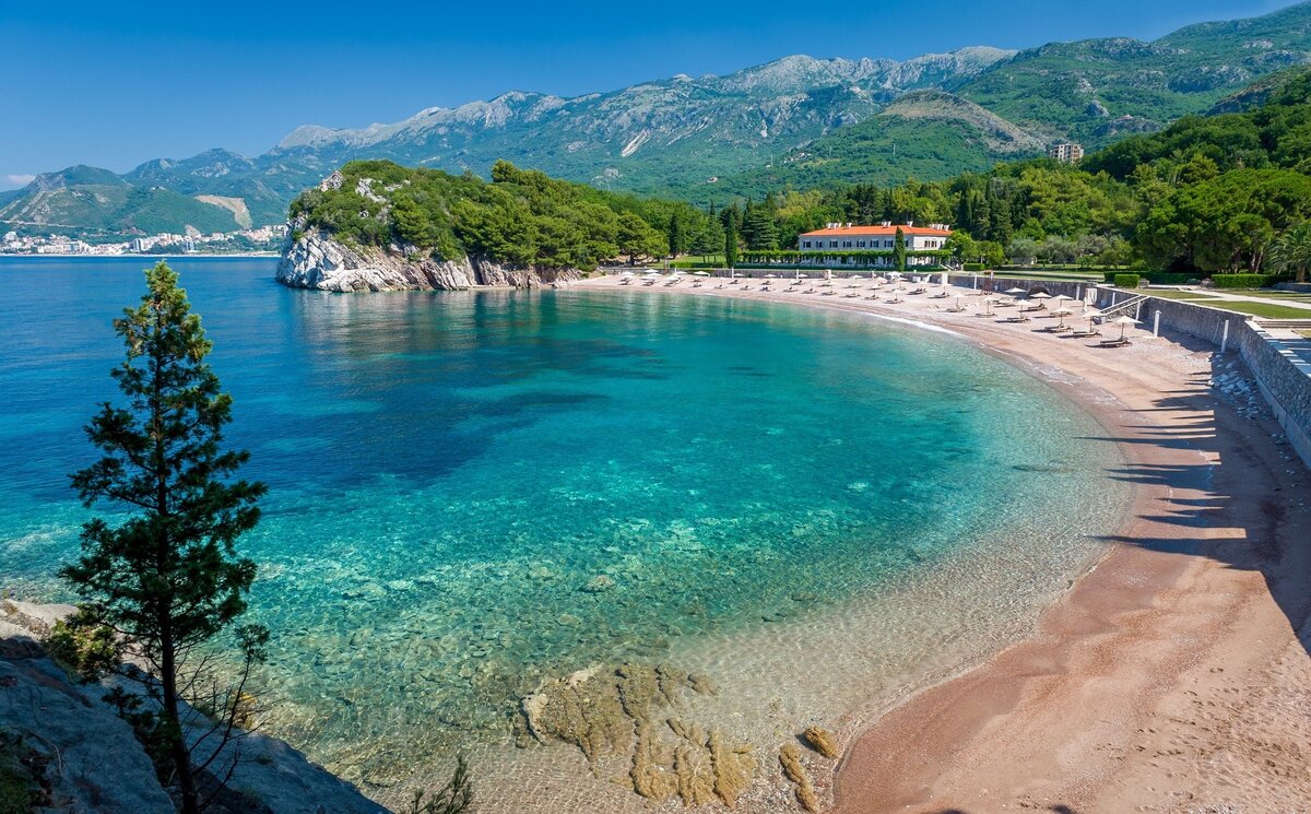 Пляж Милочер в районе г. Пржно