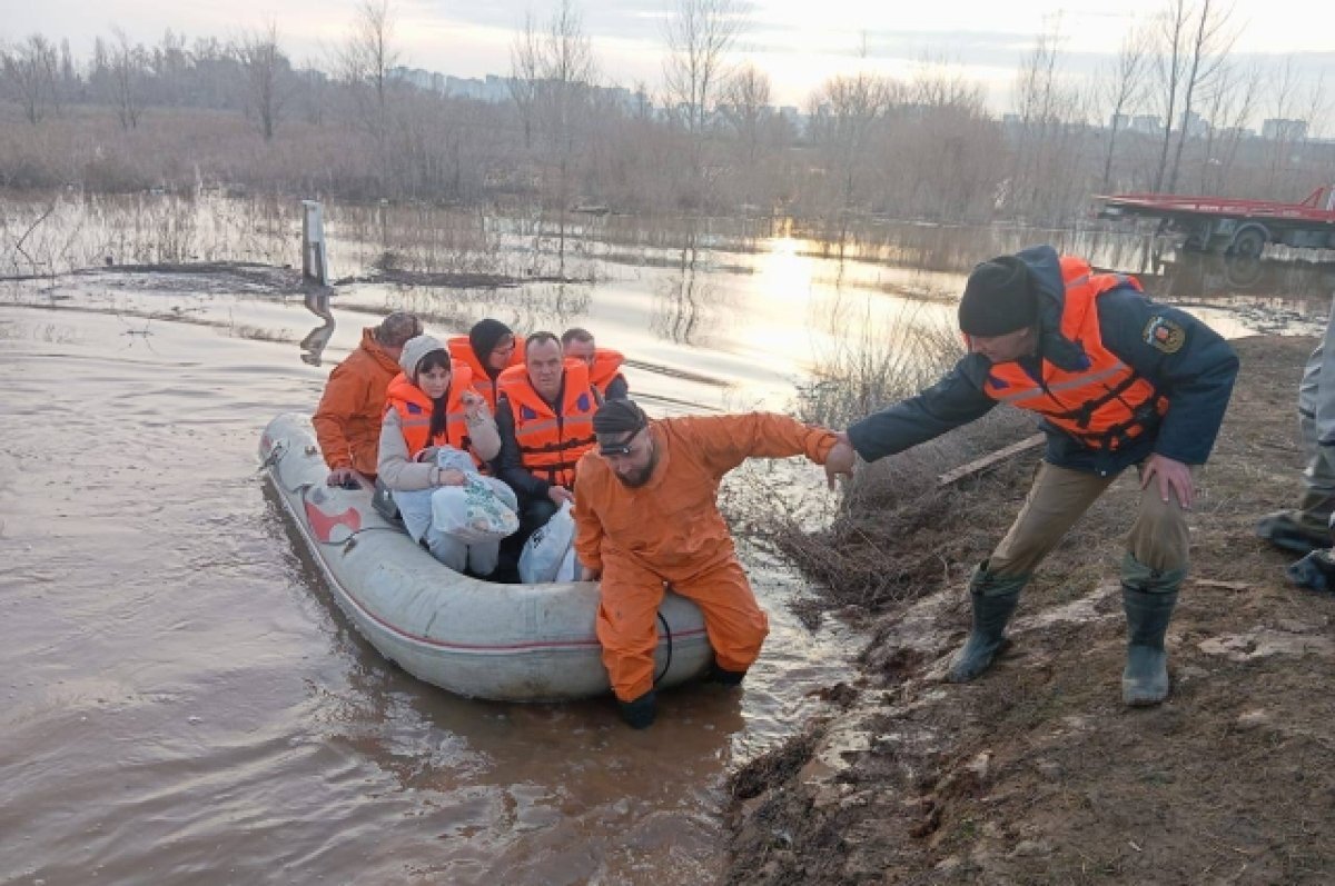    Особо отличившихся спасателей наградят.
