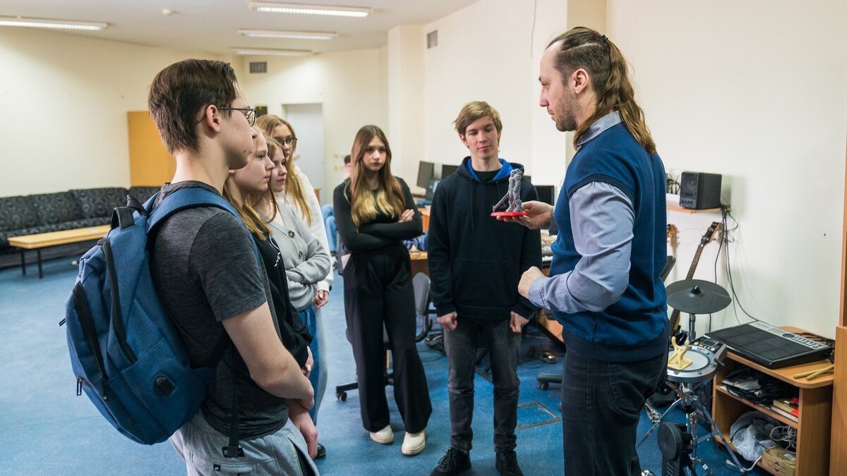    В Нижневартовске провели профессиональные пробы для школьников