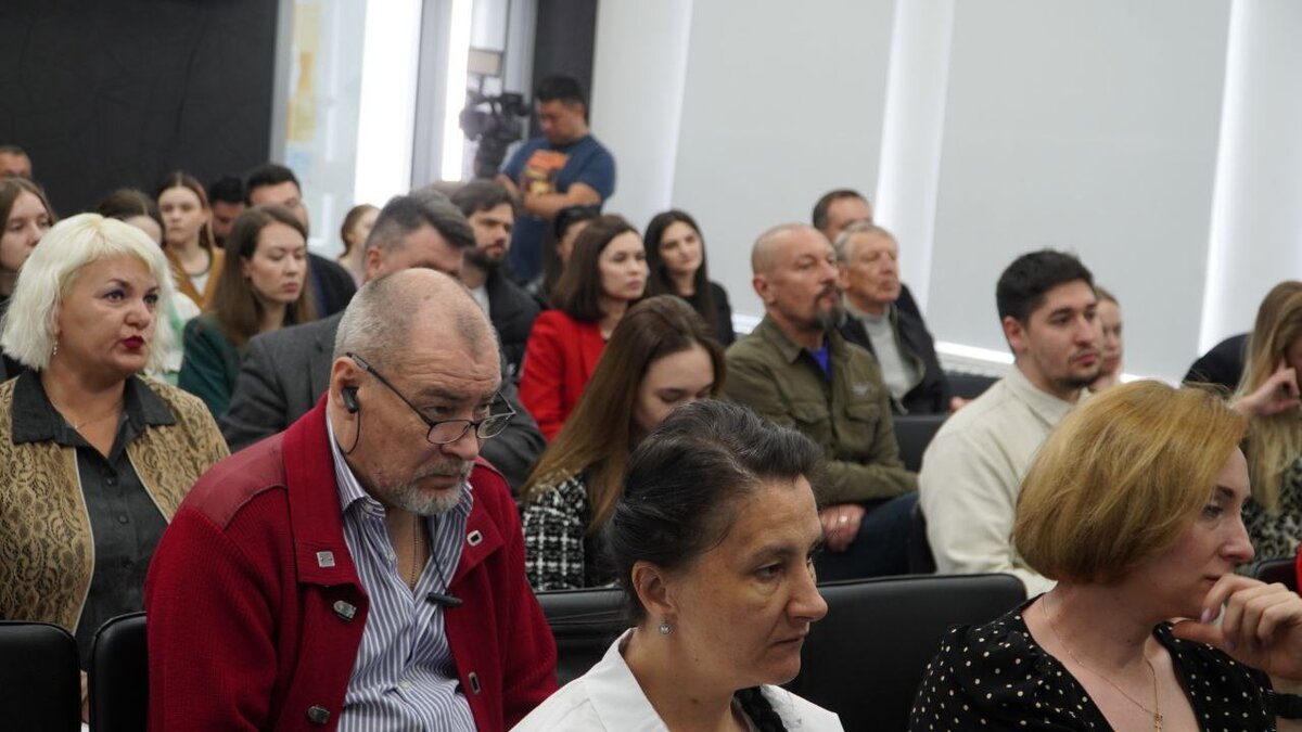 В Симферополе 19 апреля провели федеральный обучающий интенсив Союза журналистов России «Инфорум».-1-3