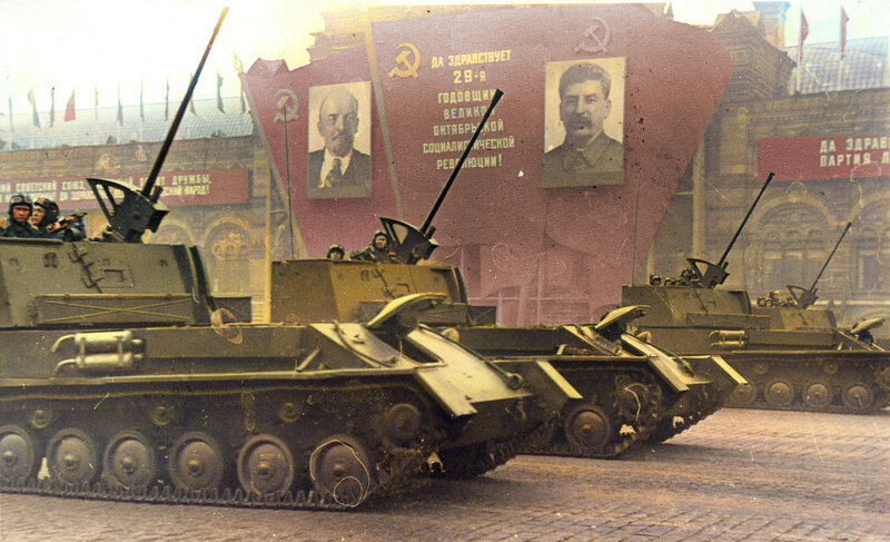 ЗСУ-37 на параде на Красной площади, 7 ноября 1946 года