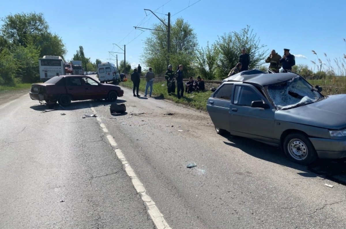    Погиб 20-летний парень и трое пострадали в ДТП с автобусом под Ростовом