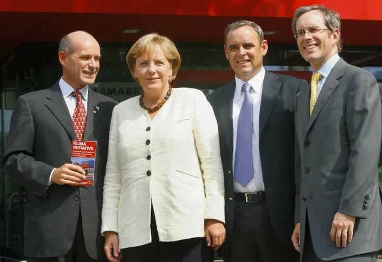 Карл-Эриван Хауб (слева)