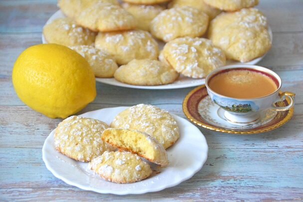 https://img.povar.ru/main/23/79/6d/cf/italyanskoe_limonnoe_pechene-628851.jpg