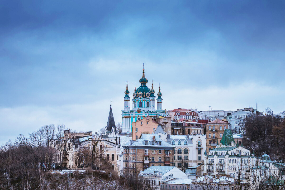 Киев получит только малую часть выделенных денег.  Фото: unsplash.com