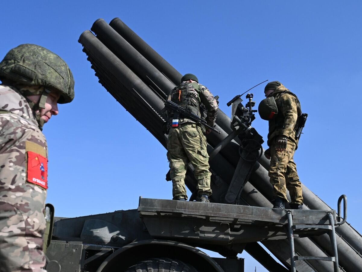    Боевая работа артдивизиона ЦВО на Авдеевском направлении© РИА Новости / Станислав Красильников