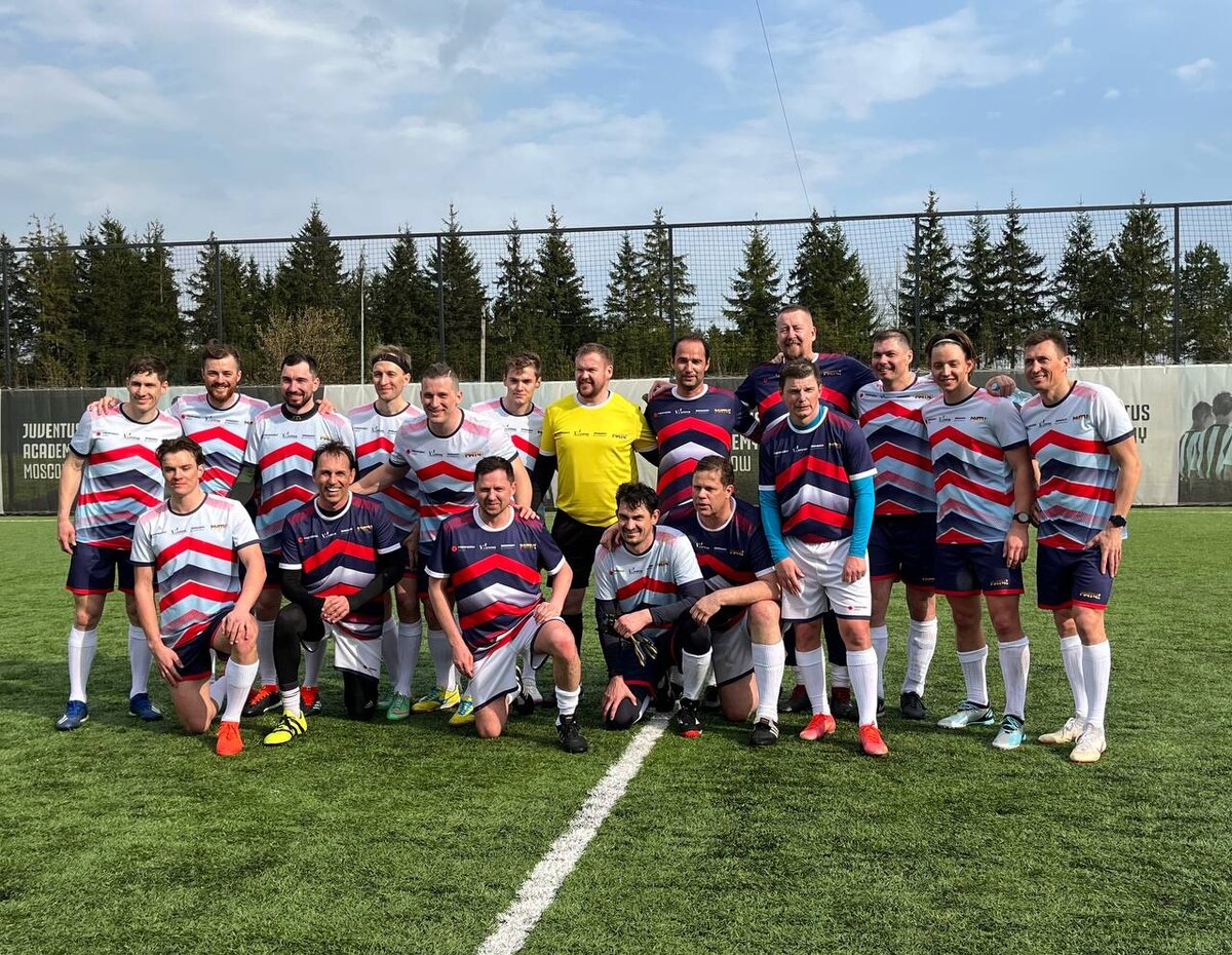 "Звёзды футбола" и "Звёзды на лыжах"