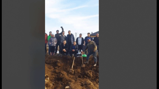 Жители поселка Перовское. Гиф автора.