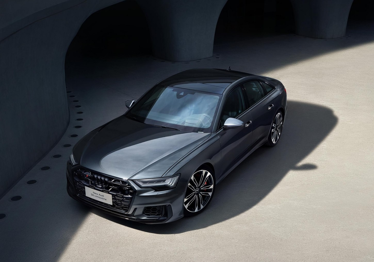 Лимузин Audi S6 