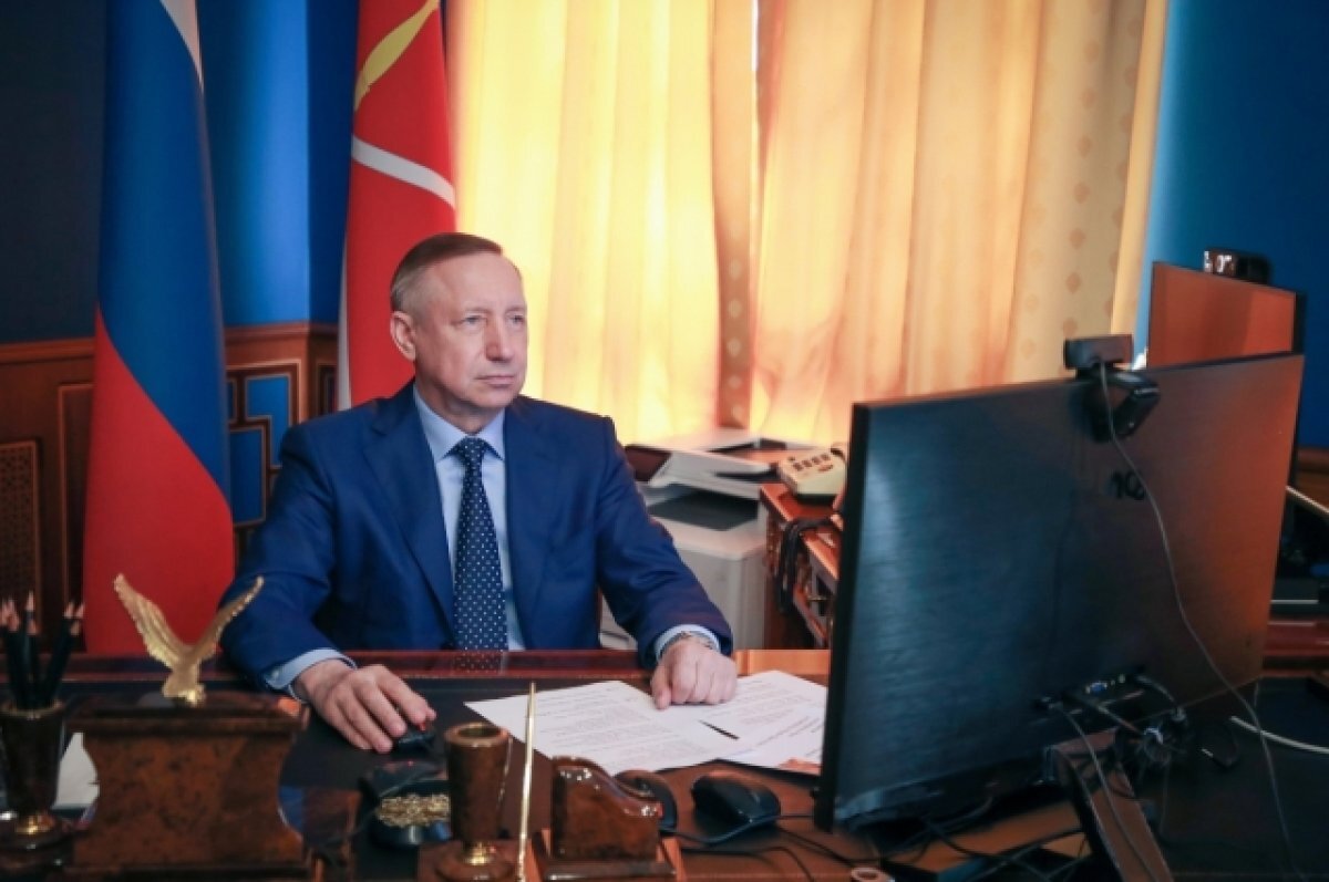    Губернатор Петербурга сменил глав администраций двух районов