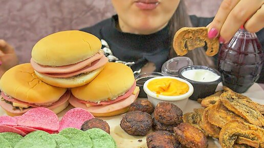 ASMR _ MUKBANG ДОМАШНИЙ БУРГЕР Грибная закуска Чипсы Фрикадельки _ НЕ РАЗГОВОРИТЬ #