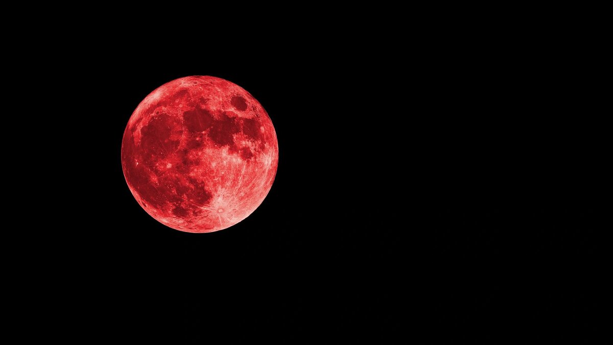 Red full moon. Лунное затмение Кровавая Луна. Кровавая Луна 2021. Красная Луна. Красная Кровавая Луна.