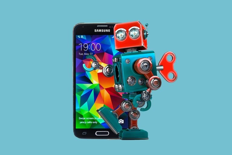 Люди постоянно прячут свои телефоны в задние карманы, поэтому Samsung создала робота в форме пятой точки, который «сидит» на их телефонах, чтобы убедиться, что они выдерживают давление. Хотите верьте, хотите нет, но робот даже носит джинсы.