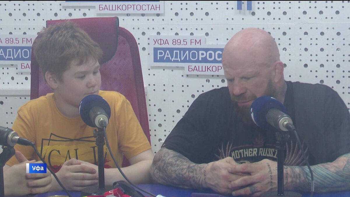    Джефф Монсон побывал в гостях у юных корреспондентов детской радиопередачи “Солнечный город”