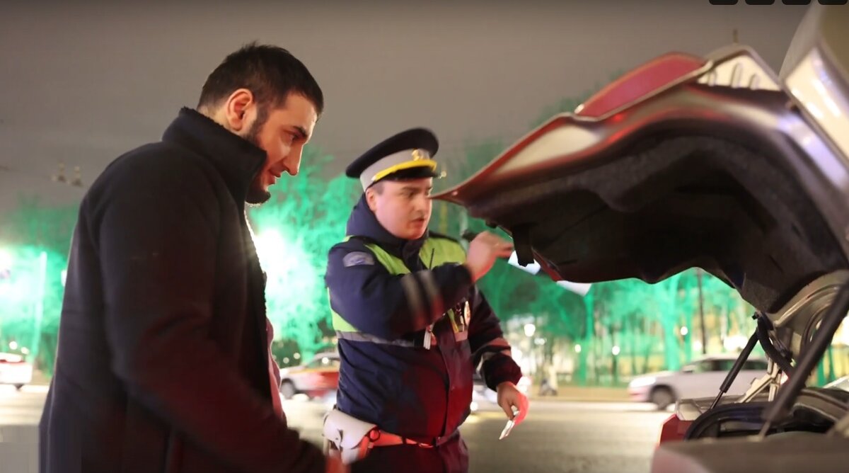 Почему опытные водители открывают багажник без составления протокола ...
