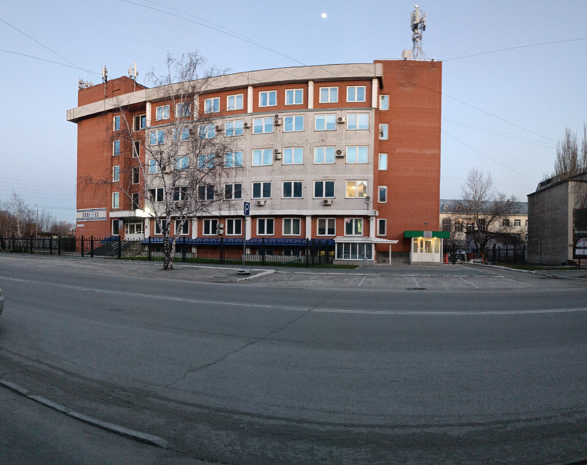 Инстут водных и экологических проблем СО РАН в Барнауле. Фотография автора, апрель 2024 года. 