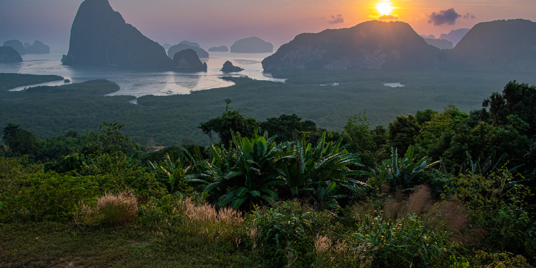 Самет Нангше — место, где точно стоит встретить рассвет на Пхукете