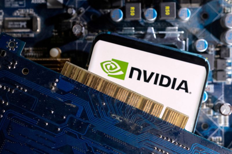Падение акций Nvidia Цена акций Nvidia закрылась на прошлой неделе на уровне $ 762 за акцию после снижения на 10% в ходе пятничной сессии, достигнув самого низкого уровня с 22 февраля 2024 года.