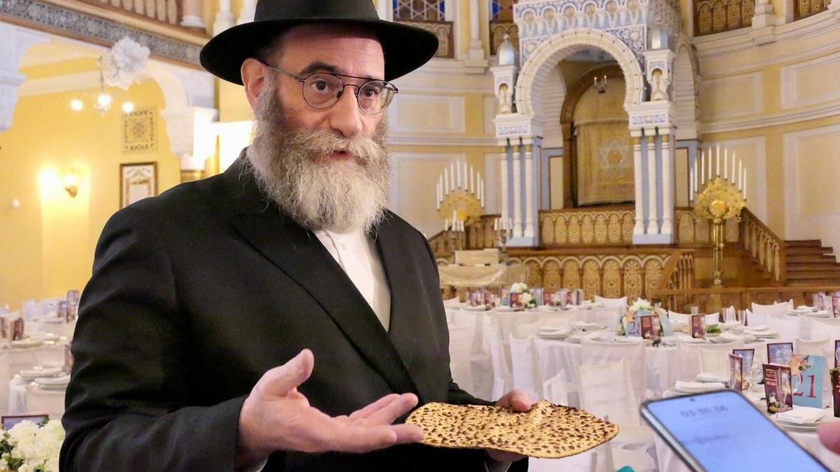    Главный раввин Петербурга Менахем-Мендел Певзнер. Фото: Павел Даиси / MR7