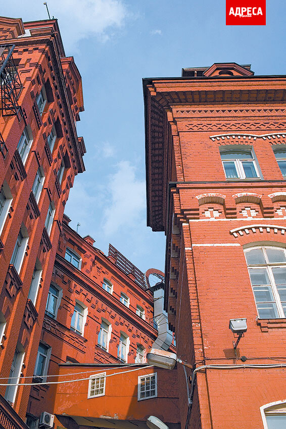 Фабричные корпуса на Берсеневской набережной. Усадьба Аверкия Кириллова. Фотография Алексея Степанова