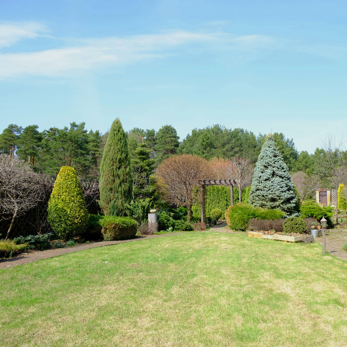 Традиционный общий вид на сад