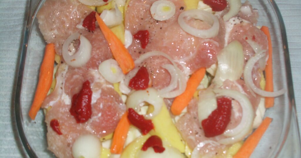 Заготовка для приготовления мяса с овощами в духовке. Личное фото автора канала Житейская проза