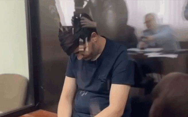 Шахин на заседании суда по избранию меры пресечения. 