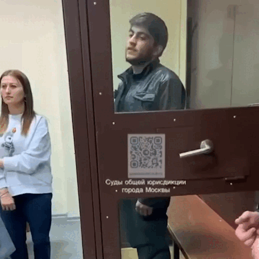 Один из пособников Шахина в зале суда. 