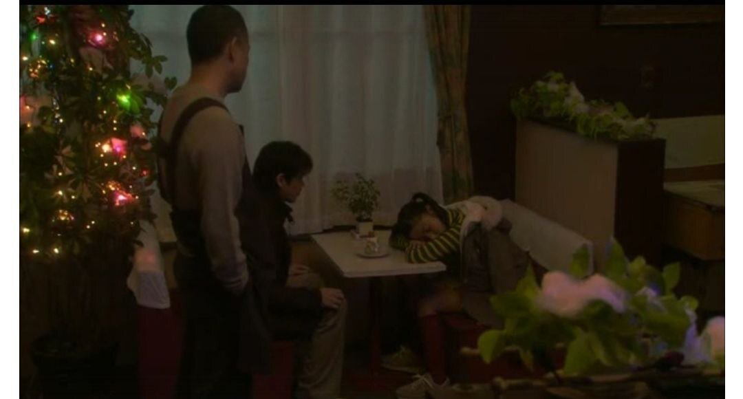 Показанный в аниме всего лишь в нескольких сценах, в дораме это важнейший второстепенный персонаж - владелец кафе - на первый взгляд надежный приятель Хадзиме, на самом деле из-за журналистких интриг этотпотерял свою сестру и ее мужа и дочь. 