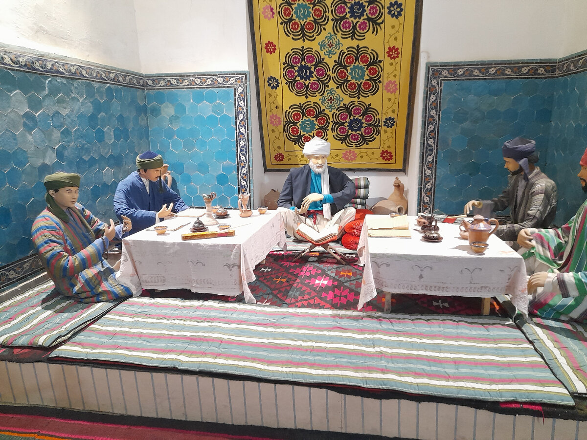 Композиция в Регистане. Самарканд