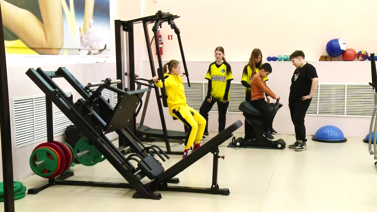    В Нефтеюганске с поддержкой грантов развивают инклюзивный хоккей