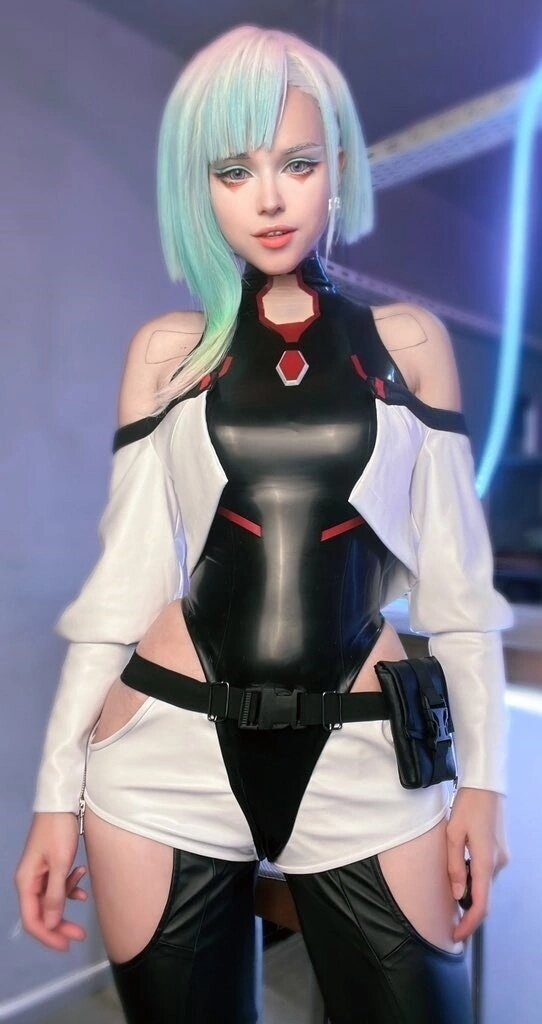 Lucy (Cyberpunk) by Саша Холланд