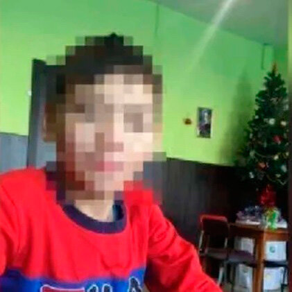 35-летнюю жительницу Усть-Ордынского, заморившую сына голодом, приговорили к 12 года колонии общего режима. Как сообщает пресс-служба СУ СКР по Иркутской области, на протяжении длительного времени женщина не обращалась за медицинской помощью в связи с резким ухудшением состояния здоровья её сына, не принимала никаких мер к его лечению.