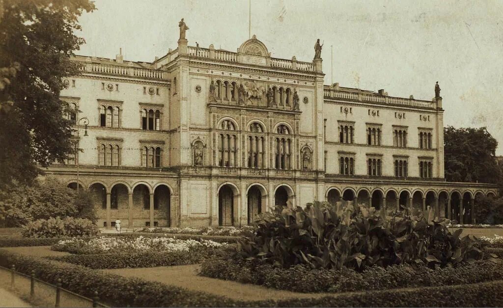 Кёнигсбергский университет. Фото: pastvu.com