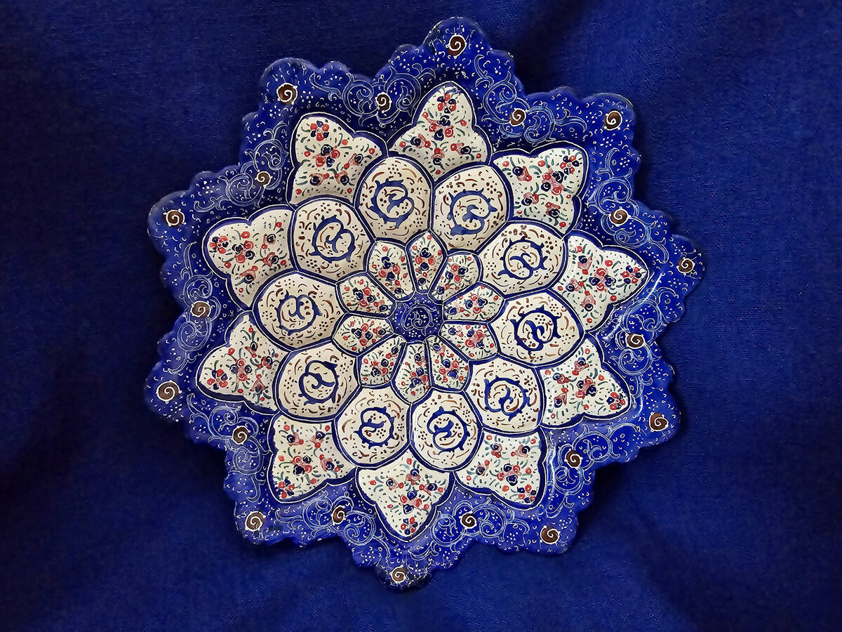 Конфетница в технике минкари, которые я привезла из Ирана