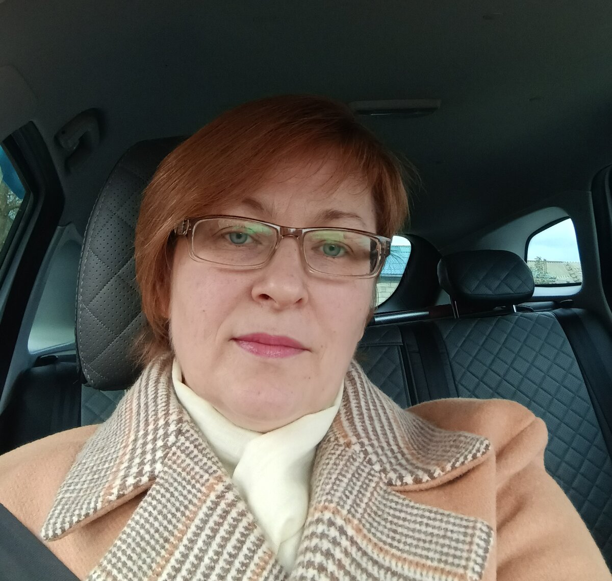 Приятно познакомиться --  Людмила Владимировна