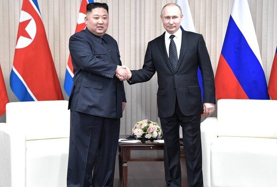    Ким Чен Ын и Владимир Путин